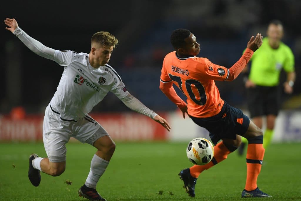 El Istanbul Basaksehir es actualmente el segundo de la tabla gracias a que el Trabzonspor posee una mejor diferencia de goles.