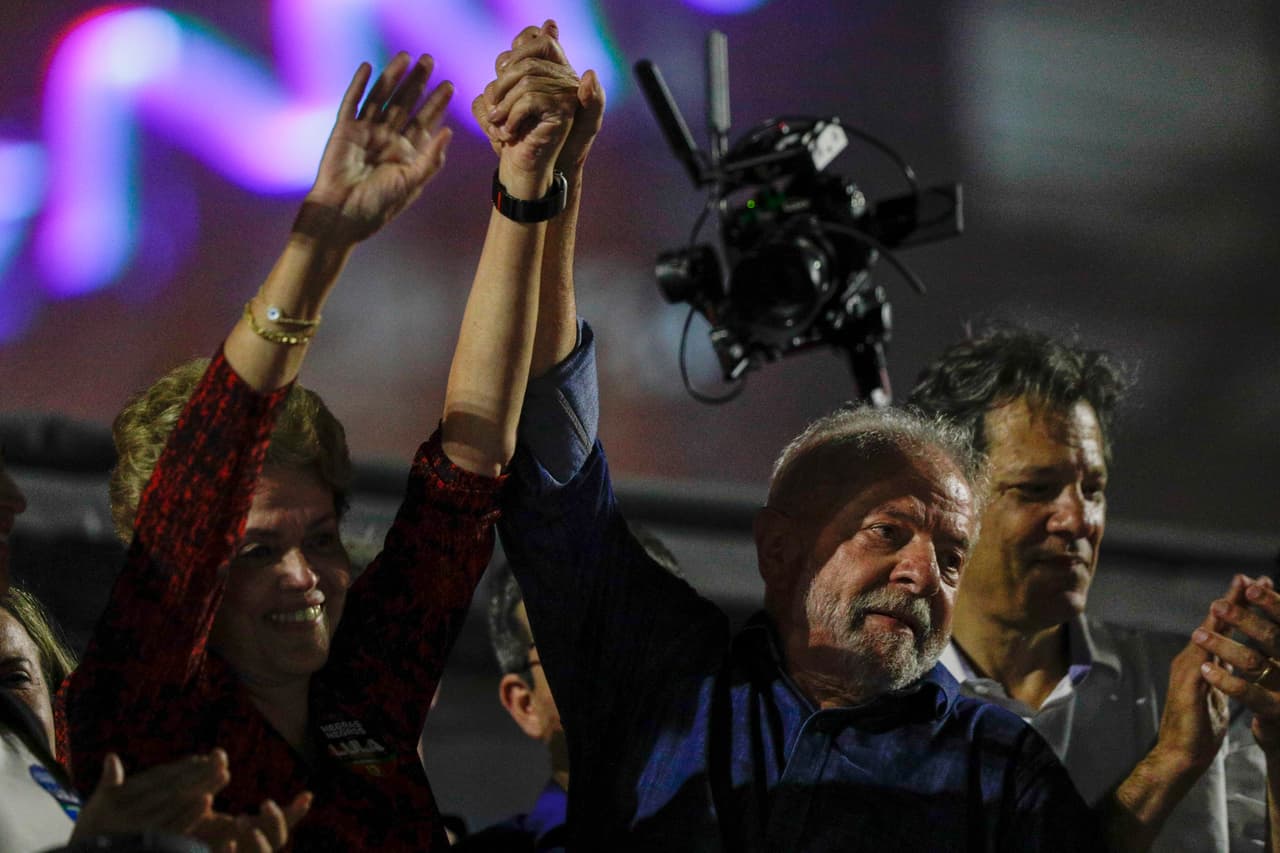 Lula celebró su victoria junto a la también expresidenta Dilma Rousseff.