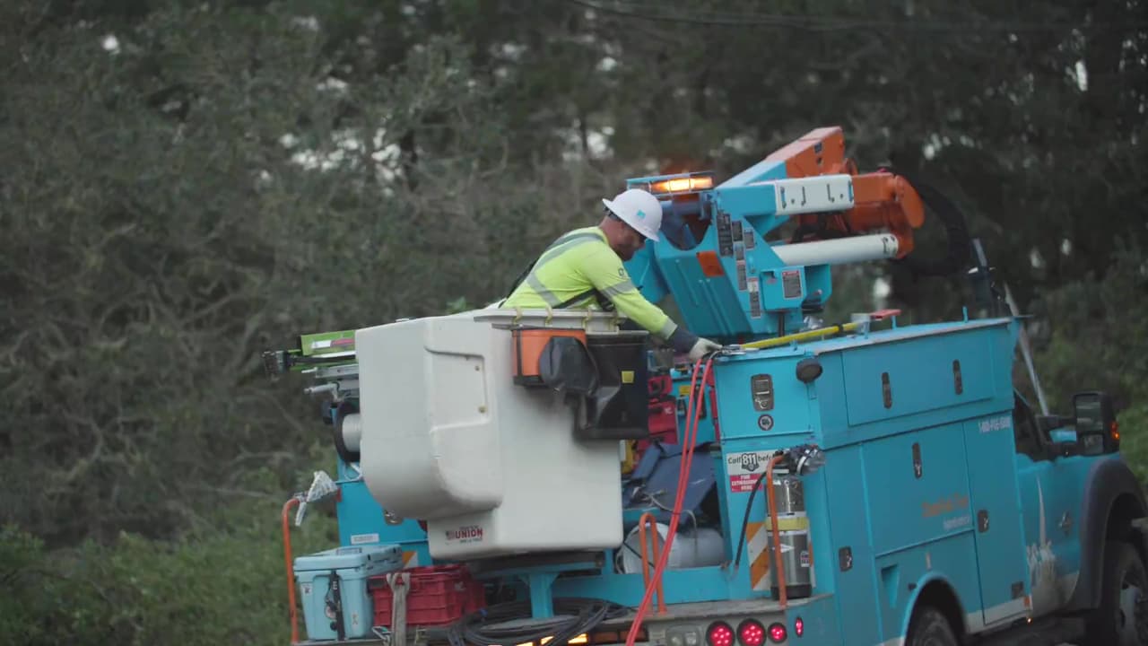 Apagones masivos afectan a más de 85,000 clientes de PG&E en el Área de la Bahía de San Francisco