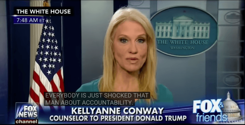 Mientras grandes plataformas como Nordstrom anunciaban que iban a retirar la marca de Ivanka Trump de sus tiendas por bajos rendimientos, Kellyanne no tuvo ningún reparo en hacer un '
<b><a href="http://www.univision.com/noticias/politica/vayan-y-compren-los-productos-de-ivanka-trump-recomiendan-desde-la-casa-blanca">pequeño comercial' en vivo: "¡Compren las cosas de Ivanka que las encuentran online!",</a> </b>dijo enfática. Aunque su declaración desató un tremendo debate, la Casa Blanca se mantuvo por fuera de la polémica, una actitud que la Oficina de Ética del Gobierno condenó. "No adoptar medidas disciplinarias contra un funcionario bajo estas circunstancias pone en riesgo el programa ético", dijo el director de la OGE, Walter Shaub.