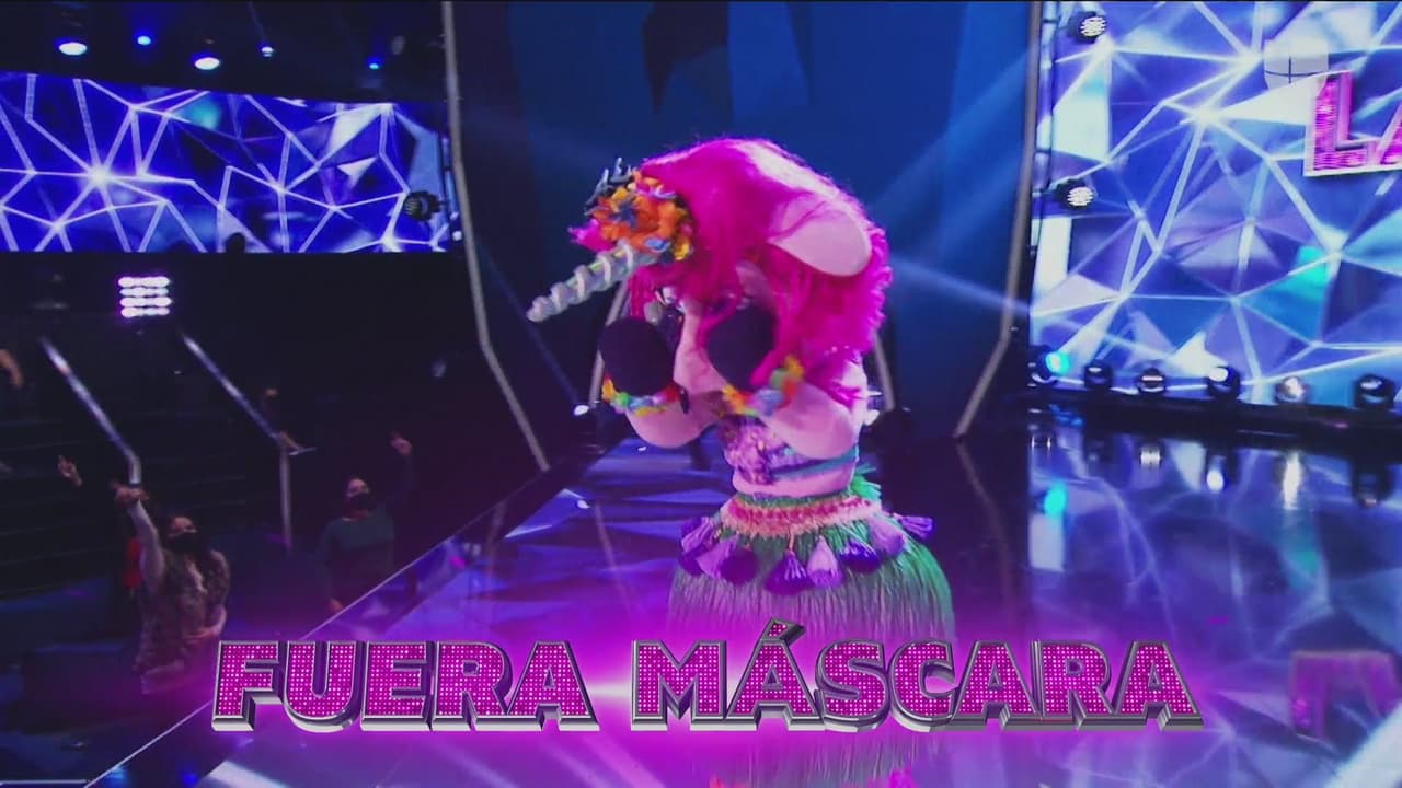 Los 'investigadores' creyeron que Karol Sevilla, Cassandra Sánchez Navarro, Frida Sofía, Anahí o Violeta Isfel estaban detrás de la máscara.