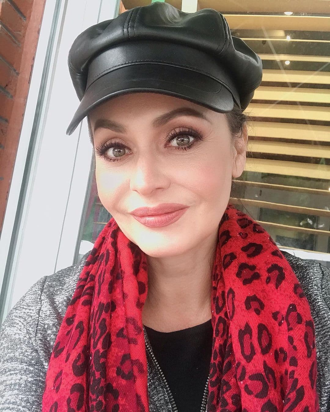 Con un elenco estelar, bajo la producción de Carlos Bardasano y escrita por Leonardo Padrón, Televisa le apuesta al remake de ‘Mirada de mujer’ para un nuevo éxito televisivo.