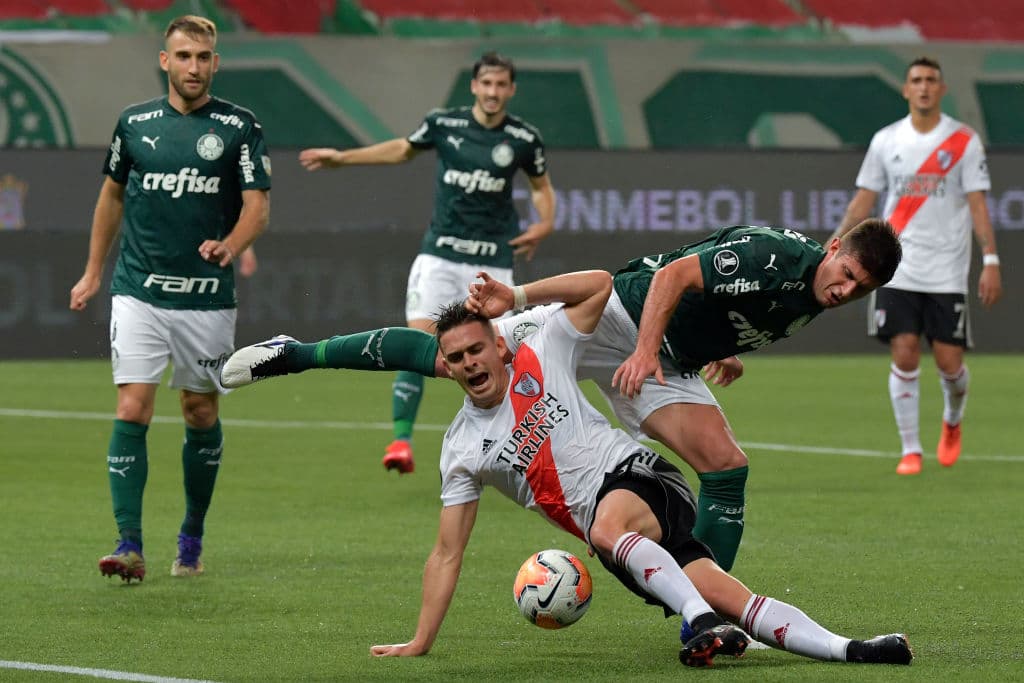 River logra vencer 0-2 al Palmeiras, pero con dos penales anulados por el VAR, los argentinos se quedaron a un gol de mandar la resolución a los penales.