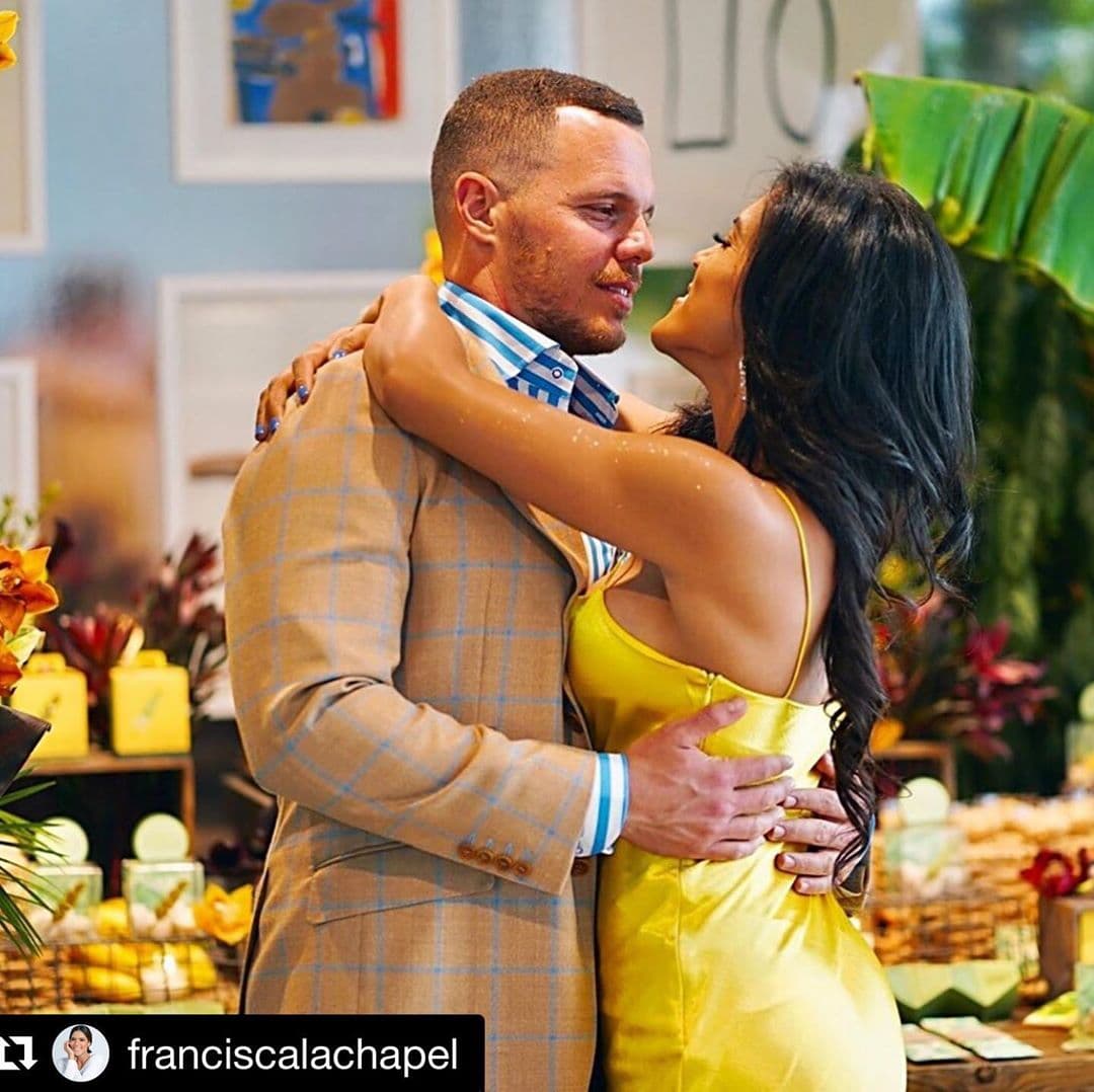 Esperamos que la pareja y su "pequeño príncipe" sean muy felices y estén siempre llenos de amor.