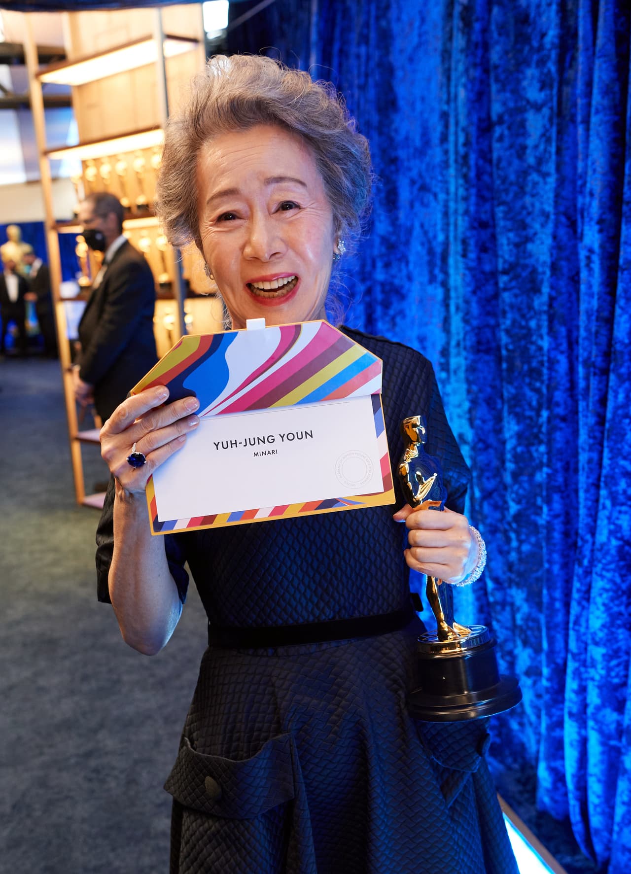 La protagonista de 'Minari' también mencionó que el vocabulario de Pitt es muy elegante: "Dijo que mi actuación fue muy respetable y todo eso, pero soy mayor. No me enamoro de esas palabras", delató.