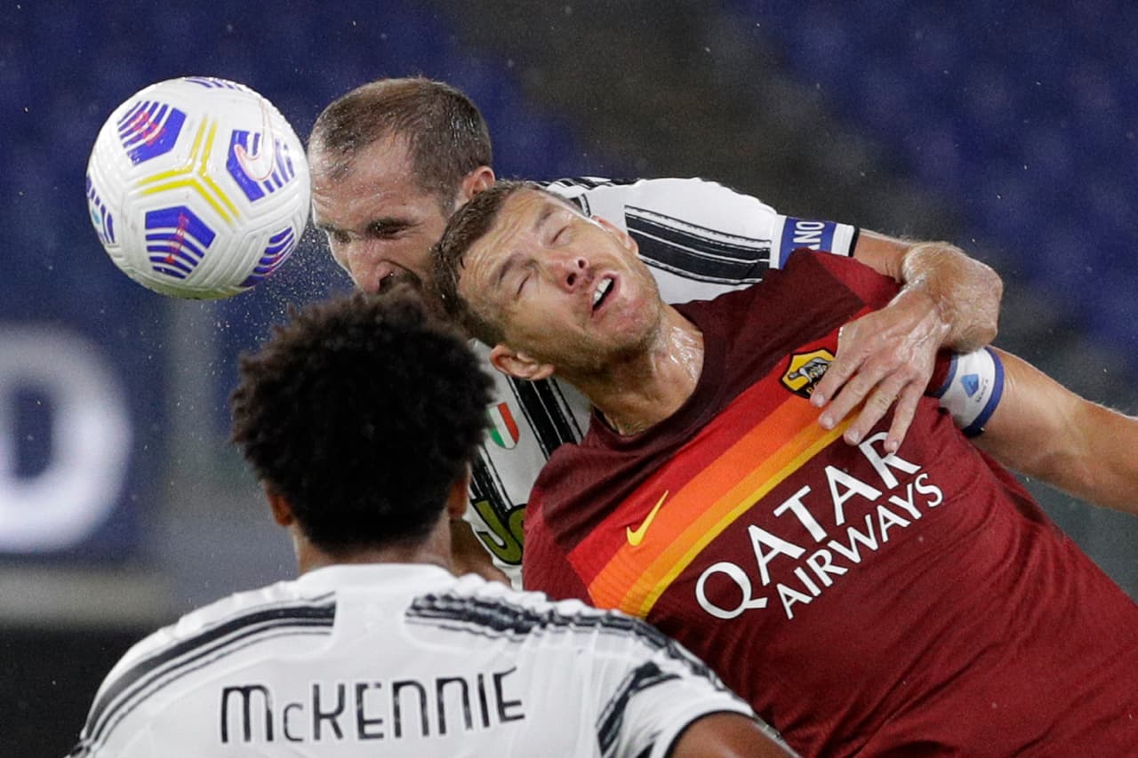 La Roma dominaba el partido dos a cero por dos goles de Veretout, pero Cristiano Ronaldo salvó a la Juventus e igualó marcador con doblete en el segundo tiempo durante la segunda jornada de la Serie A.