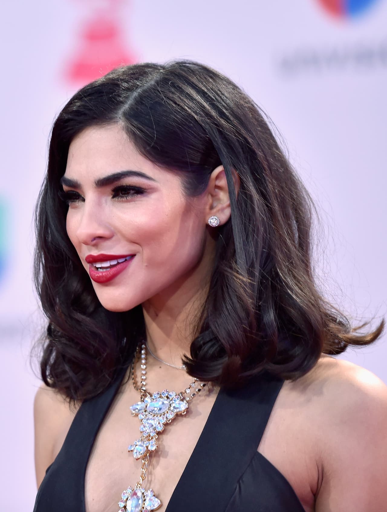 Adueñándose de cada lente.