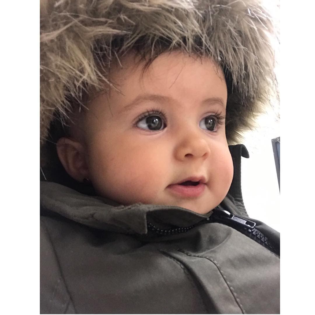 Lua heredó la mirada profunda de su mamá y la boca de su papá, haciendo una combinación perfecta, siendo una de las bebés más queridas del medio del espectáculo.