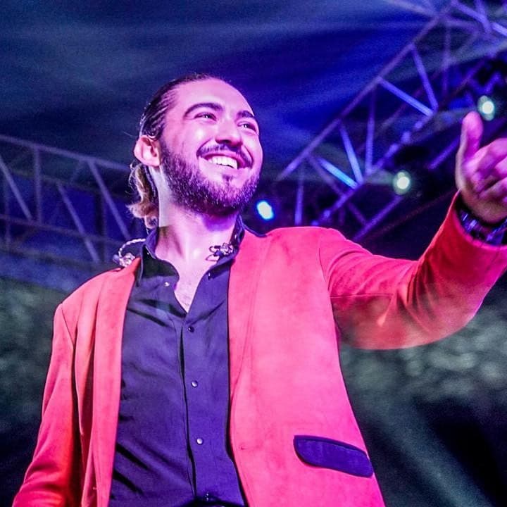 Aunque también tuvo algunas palabras para los fanáticos y seguidores de la banda.