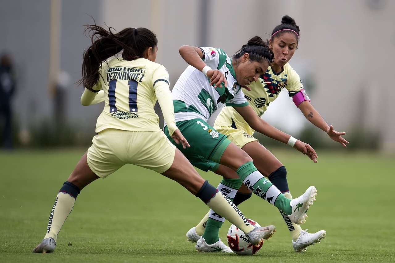 ¡Partidazo en Coapa! Duelo de poder a poder entre el América y las Guerreras del Santos Femenil que nos deleitó con una feria de goles.