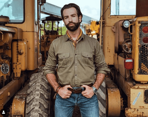 ‘Inseparables’ venía para Diego con muchos beneficios, pero también le significó importantes sacrificios: “Sabía que me iba a costar más trabajo y sabía que involucraba muchas cosas: dejar mi país, enfrentarme a un género que no conocía antes… En fin muchas cosas y eso lo hizo muy atractivo para mí”, dijo el actor a People en Español.
<br>