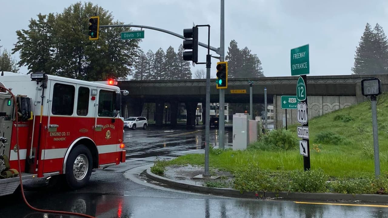 Una vez que se estabilizó el incidente, se entregó a CHP Santa Rosa y CalTrans para su limpieza. La vía de acceso estuvo cerrada durante varias horas.
<br>