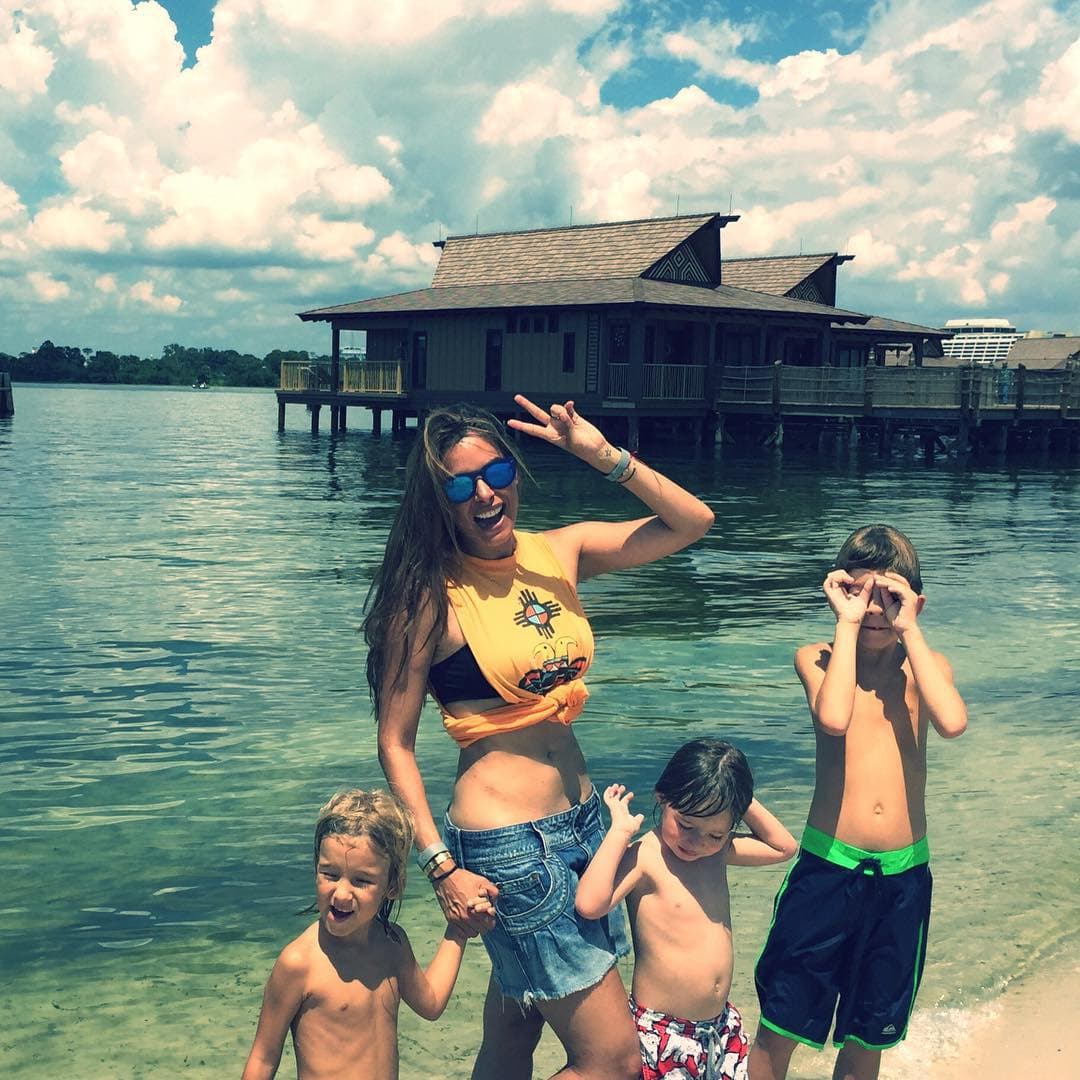 ¡Qué guapa! Así disfruta Gali de sus vacaciones juntos a su hijo Mateo y sus hermanos mayores.