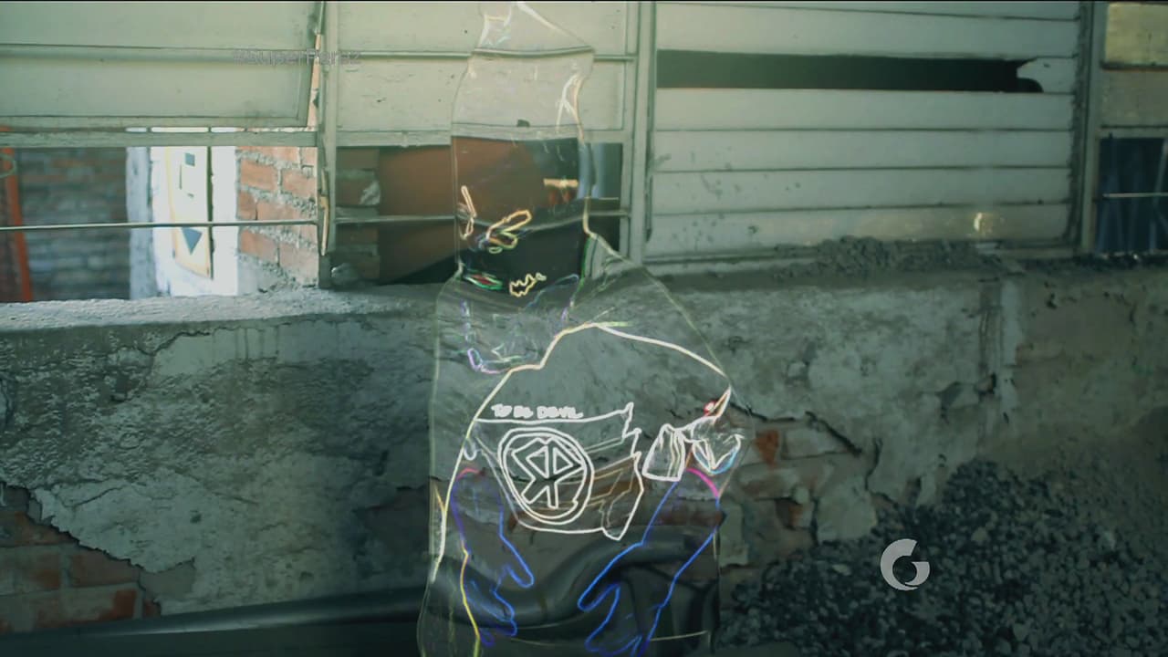 'Bombito' dispara varias veces a Poncho pero su velocidad es más rápida que la de una bala