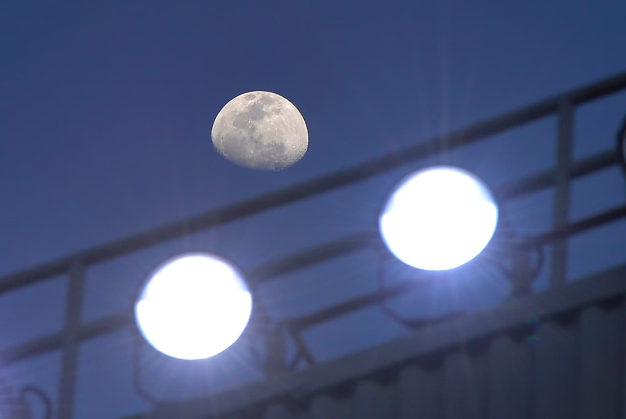 La luna, protagonista en la antesala del duelo entre Monarcas y Rayados por la Jornada 7 del
<a href="https://www.univision.com/deportes/futbol/liga-mx/*">Clausura 2019. </a>