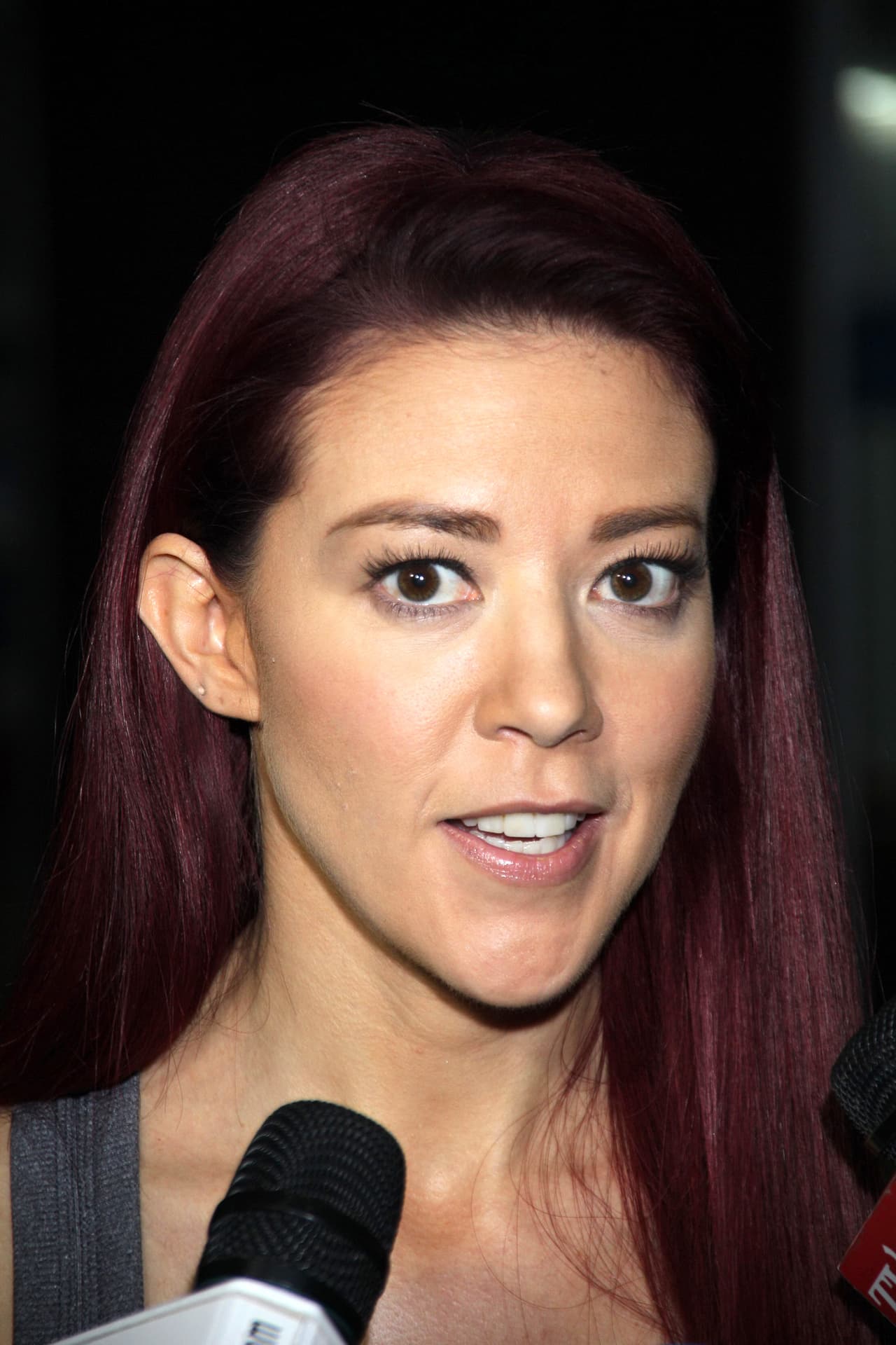 Según
<b>reporta Grisel Vaca </b>en la revista mexicana,
<b>sin revelar quién ni de dónde obtuvo la información</b>, la actriz sufrió una fuerte hemorragia que le produjo severas complicaciones.