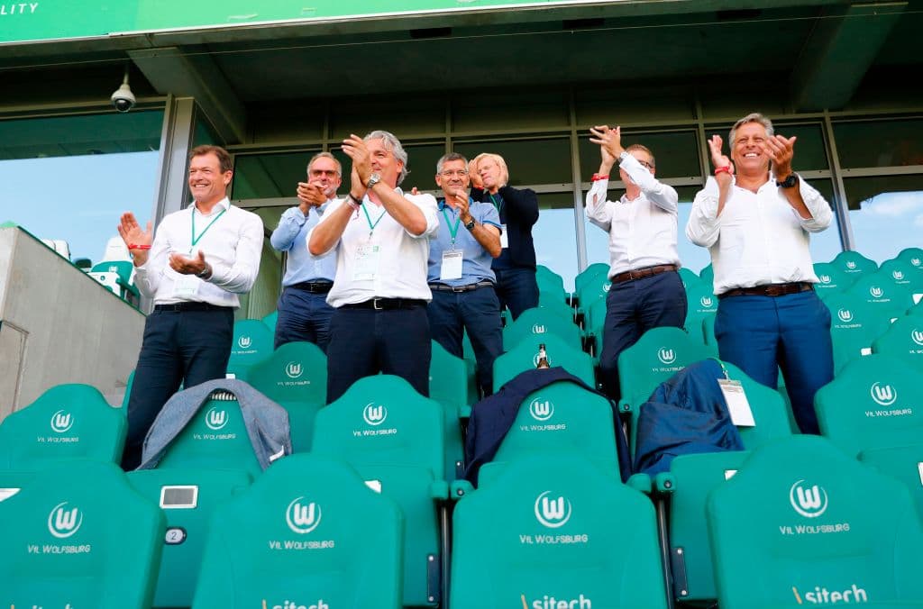 Los directivos del exitoso club alemán estuvieron en la ceremonia.