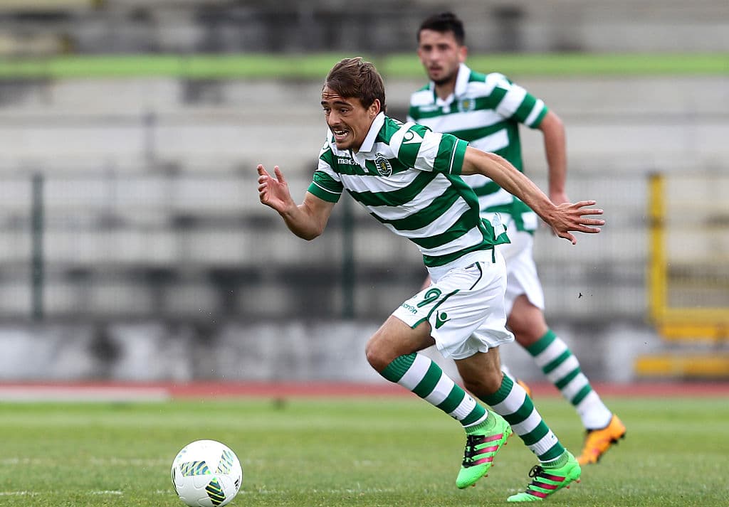 Jugador en Portugal se ofrece para hacer compras a quien no pueda