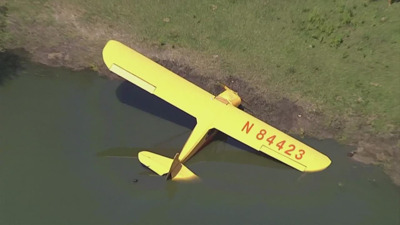 Avioneta se estrella en estanque de Plant City; se desconoce si hay heridos