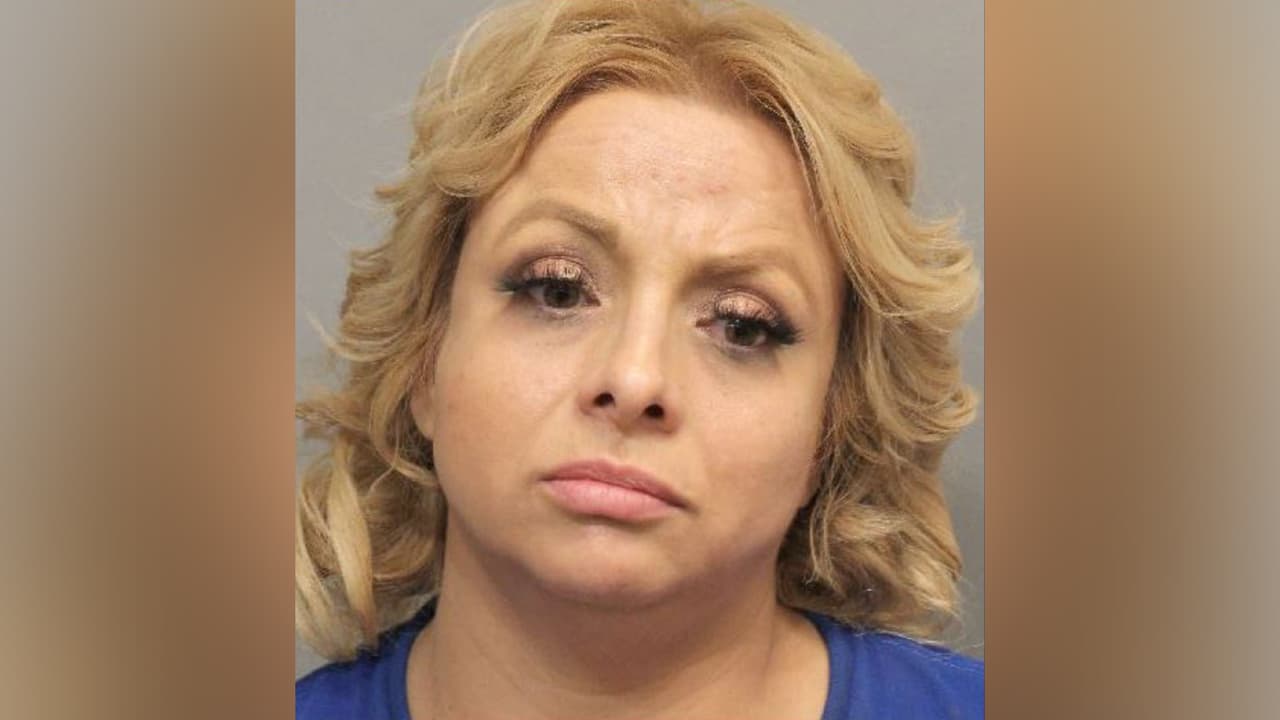 Arrestan a sospechosa de reportar robo falso y pedir a las autoridades ayuda con un recibo de teléfono