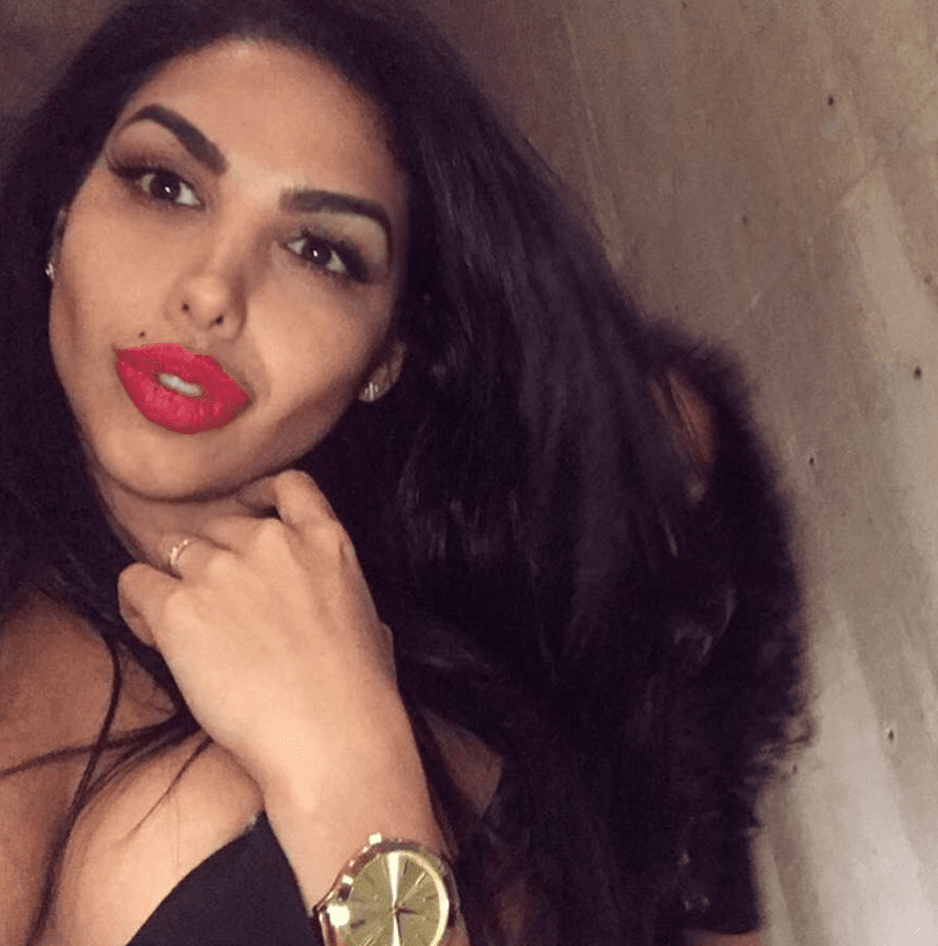 Adryana Rodryguez es llamada la "Kim Kardashian mexicana". Nació en Guadalajara y cuenta con casi noventa millones de seguidores en Instagram.