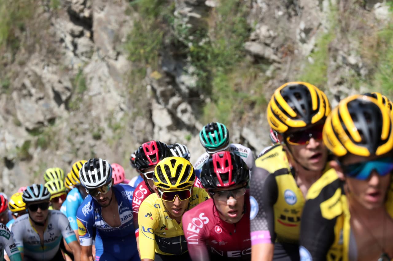 176 ciclistas, en 22 equipos de ocho, han participado en esta edición del Tour de France, en la que se recorrerán más de 2,100 millas en 21 etapas. Egan Bernal forma parte del Team INEOS.