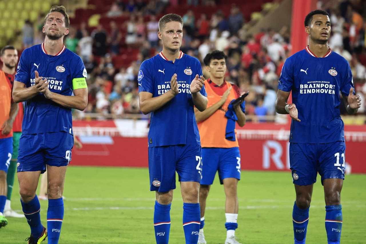 Cabe recordar que quedan 12 equipos vivos en busca de seis lugares para la UEFA Champions League y queda una ronda de play offs más por jugadorse.