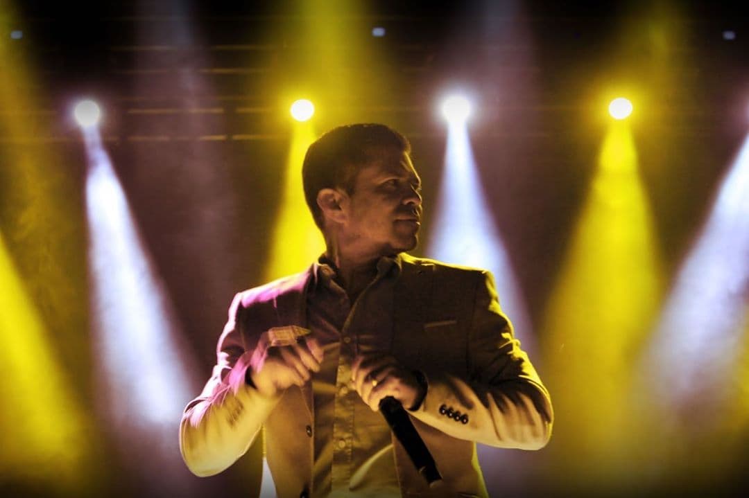 Jorge Medina acaba de lanzar su más reciente sencillo titulado ‘Porque tú llegaste’, que hace parte del disco ‘Directo al corazón’.