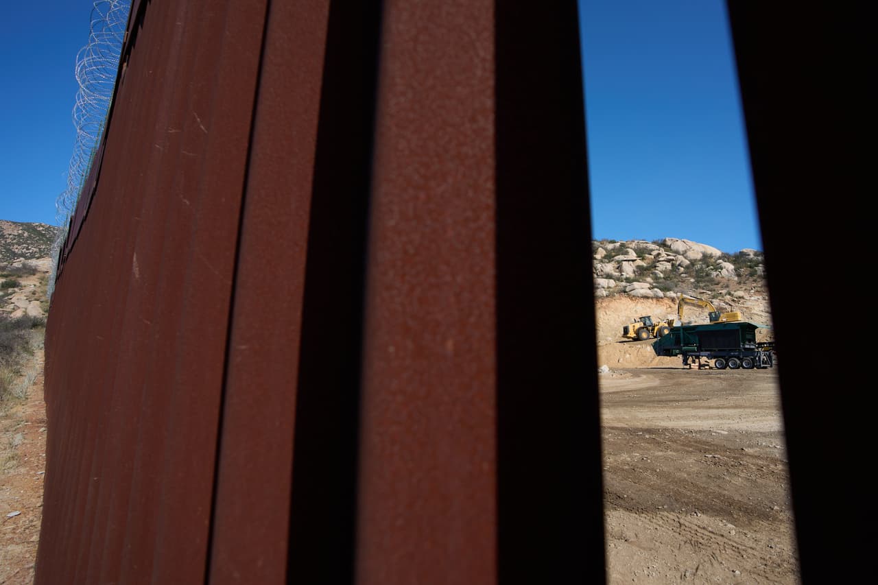 "Es un día histórico": Texas consigue paralizar la construcción del muro fronterizo, de momento