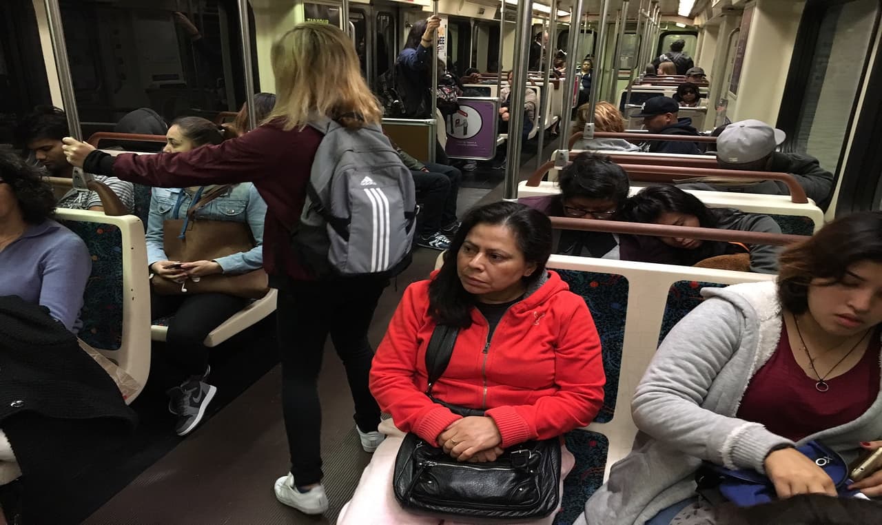 Un día de alerta en el metro de Los Ángeles: "Me encomendé a Dios, tengo que trabajar"