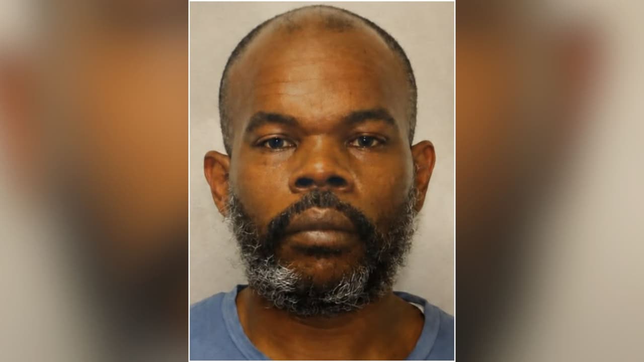 Arrestan a hombre buscado por homicidio tras ocultarse en una vivienda de Atlanta