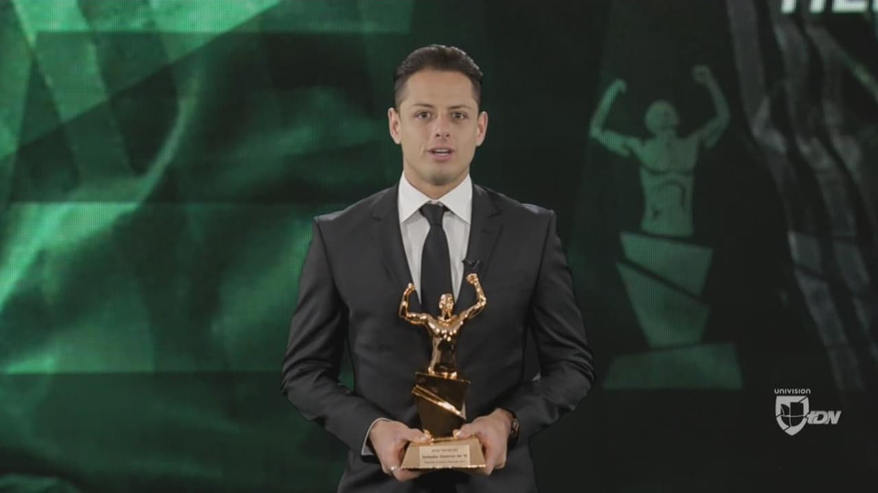 Javier 'Chicharito' Hernández le dieron un galardón especial por el Goleador Histórico del Tri.