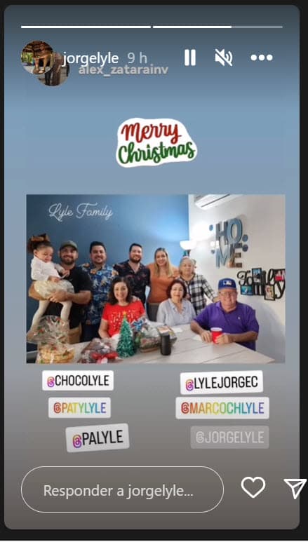 Se observó a varios miembros de los Lyle reunidos en casa durante la Nochebuena y el día de Navidad.
<br>