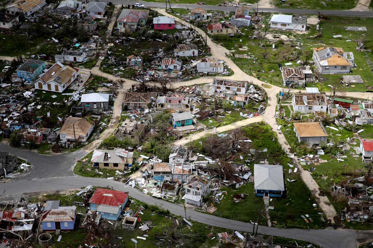 <b>El caribe devastado. </b>Antes de llegar a Florida el huracán Irma paso sobre Antigua y barbuda, un país de dos islas al este del Caribe. Como muchos otros lugares de la zona en la temporada de huracanes de 2017, estas islas resultaron arrasadas.