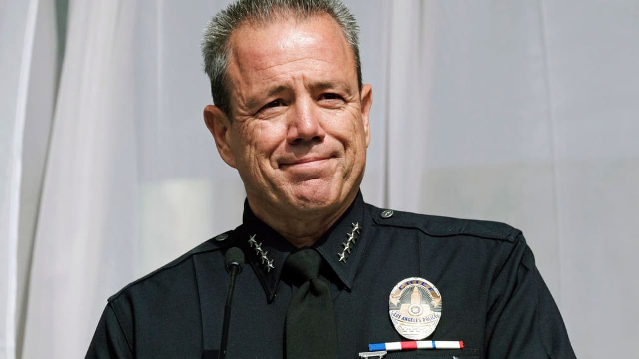 El jefe de la Policía de Los Ángeles, Michel Moore, se retira: dejará el departamento en febrero