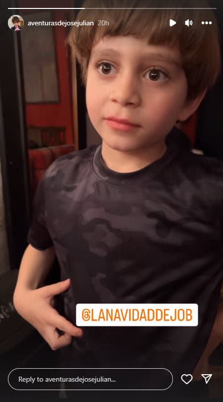 José Julián Figueroa minutos antes de debutar en teatro.