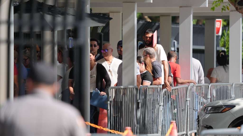 Inmigrantes formados en el Centro de ICE de Miramar, Florida. Cortesía LULAC.