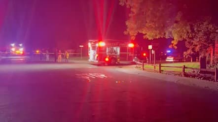 Según la versión de las autoridades, dos personas también se encontraban en la vivienda cuando el incendio comenzó, pero lograron salir de la casa durante el incendio.