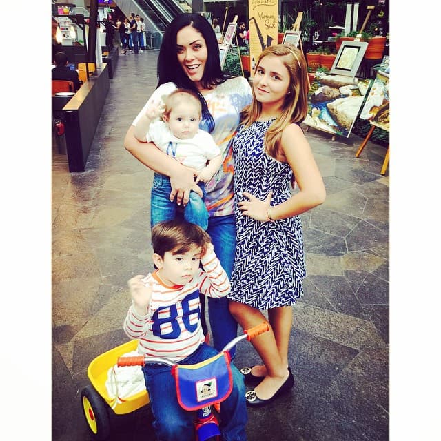 Así que cualquier día nos sorprende con su debut.