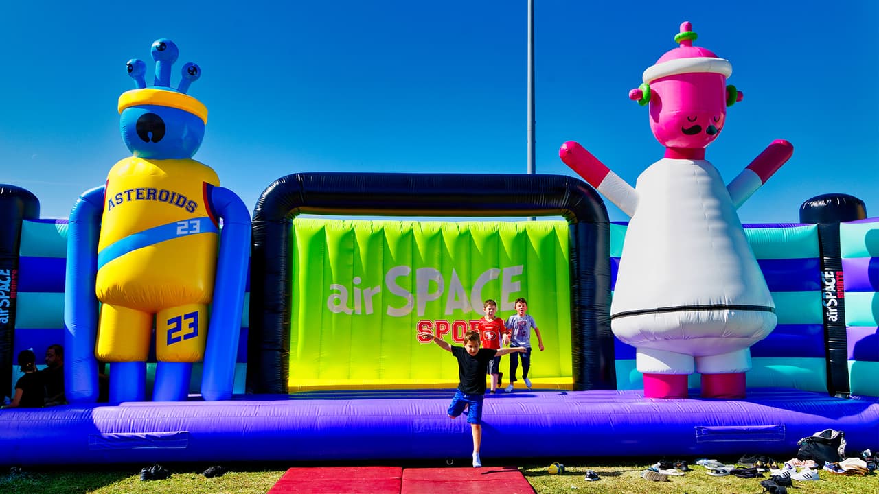 Disfruta de su nueva atracción, el campo deportivo 'Sport Slam' y de muchas actividades más.