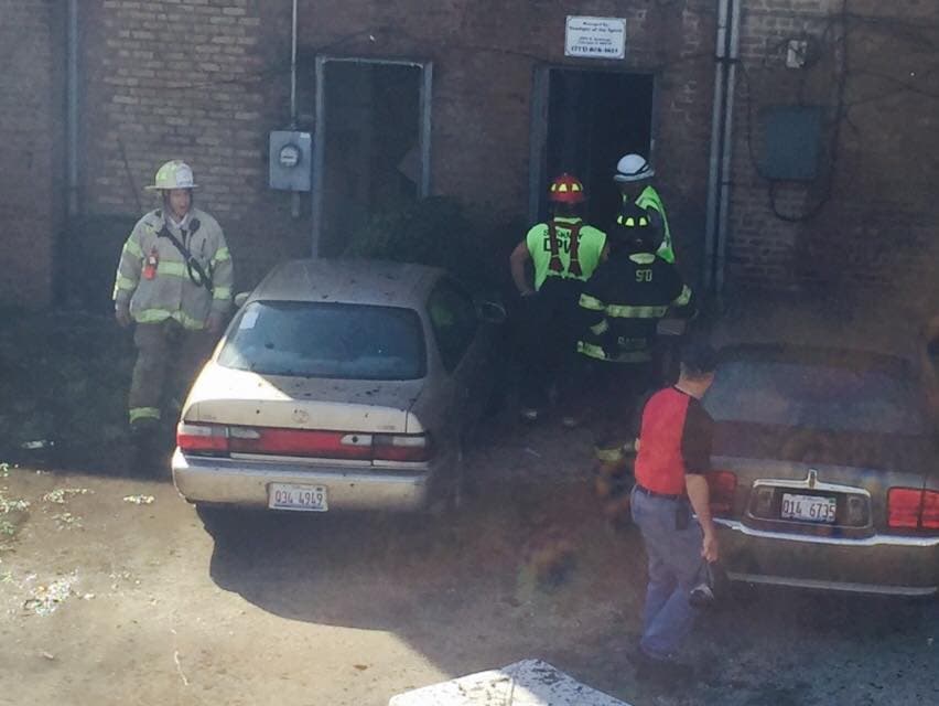 Por lo que se conoce hasta el momento ninguno de los ocupantes del inmueble resultó herido.
