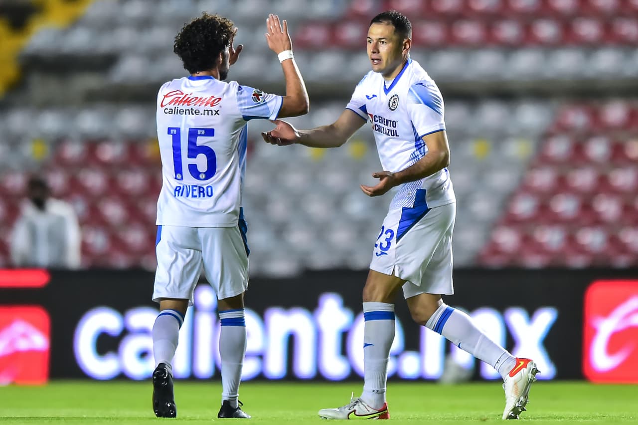 Cruz Azul se impuso 0-1 a Querétaro en La Corregidora con gol de Pablo Aguilar en la Jornada 15.