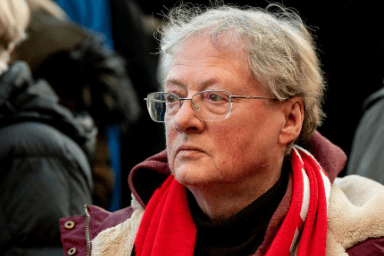 Jugadores, exjugadores, directivos, aficionados, entrenadores y familiares de las víctimas acudieron al Memorial para mostrar sus respetos por los ocho fallecidos en 1958.