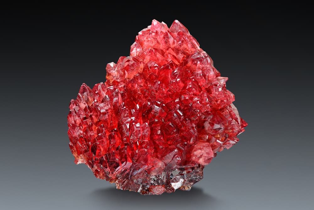 <b>ARIES</b>
<br>Tu piedra ideal es la
<b>rodocrosita</b>, esta bella piedra de color rosa es ideal para las personas activas como tú porque aumenta la fuerza y resistencia física.