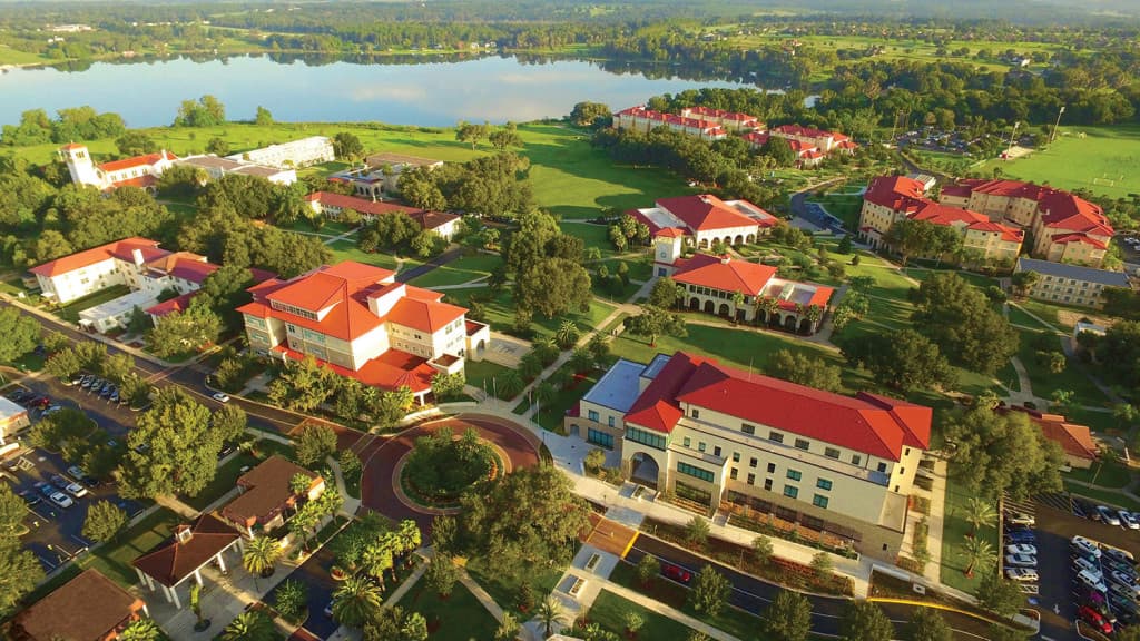 <b>Saint Leo University (Florida)</b>
<br>
<br>Porcentaje de graduados en 2016 que participaron en clases ESL:
<b>10%</b>
<br>
<br>Categoría y posición según U.S. News and World Report:
<b>61</b> (empatada), Universidades regionales (Sur)