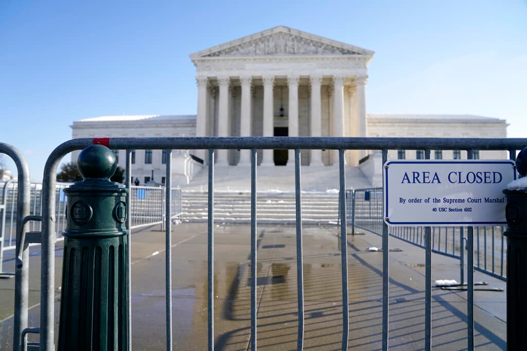 Corte Suprema muestra escepticismo sobre el mandato de vacunación de Biden para empresas privadas