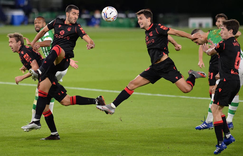 Portu remata y entra, es gol para la Real Sociedad.