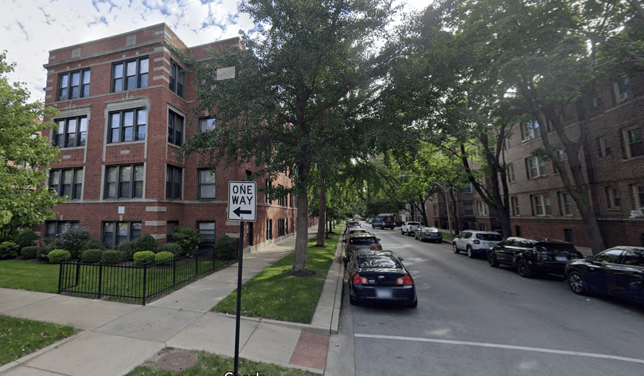 "Estaba colgado de su ventana": Una madre le dispara a un hombre que intentaba entrar al dormitorio de su hija