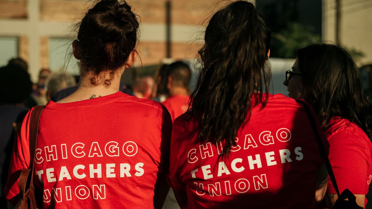 A continuación te decimos cuáles son las
<a href="https://www.univision.com/local/chicago-wgbo/si-el-sindicato-de-maestros-y-cps-no-llegan-a-un-acuerdo-la-huelga-impactaria-a-mas-de-300-mil-estudiantes">exigencias que tiene el Sindicato de Maestros de Chicago</a> (CTU).