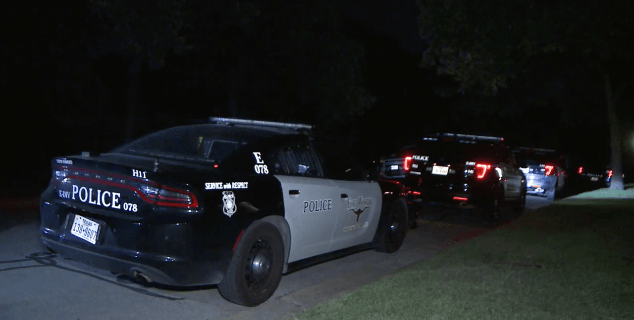 Oficial de Fort Worth ultima a sujeto en presunto disturbio doméstico